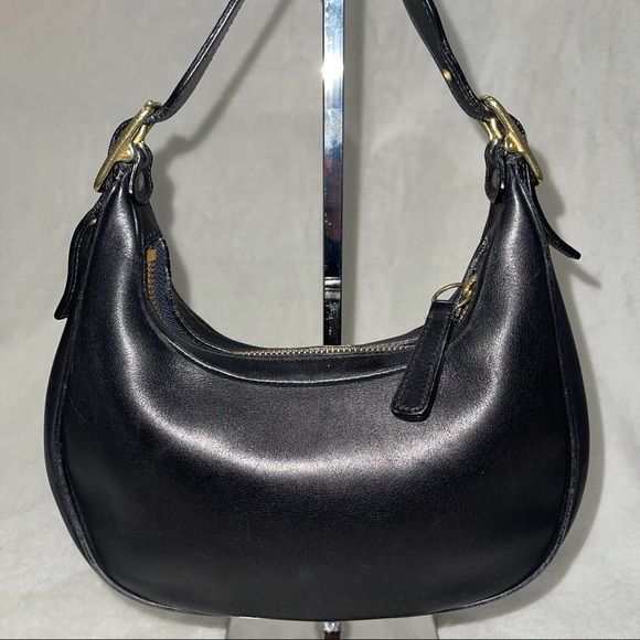 Coach Handbags - Vintage Coach Zoe Sm Legacy West Vintage 9593 Black Leather Shoulder Bag